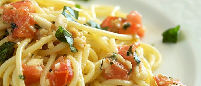 Spaghetti al Pesto Trapanese