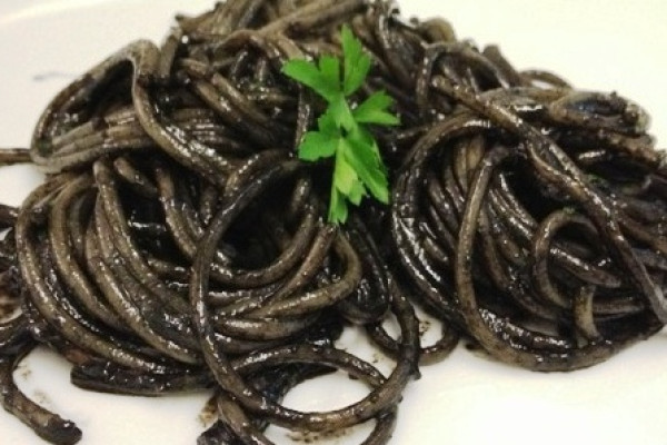 Spaghetti al Nero di Seppia